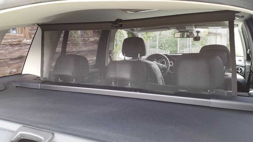 Шторка багажника встает без проблем — Mercedes-Benz GLK-Class (X204)