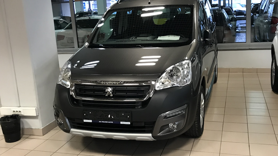 Peugeot Partner Пыжик Лео