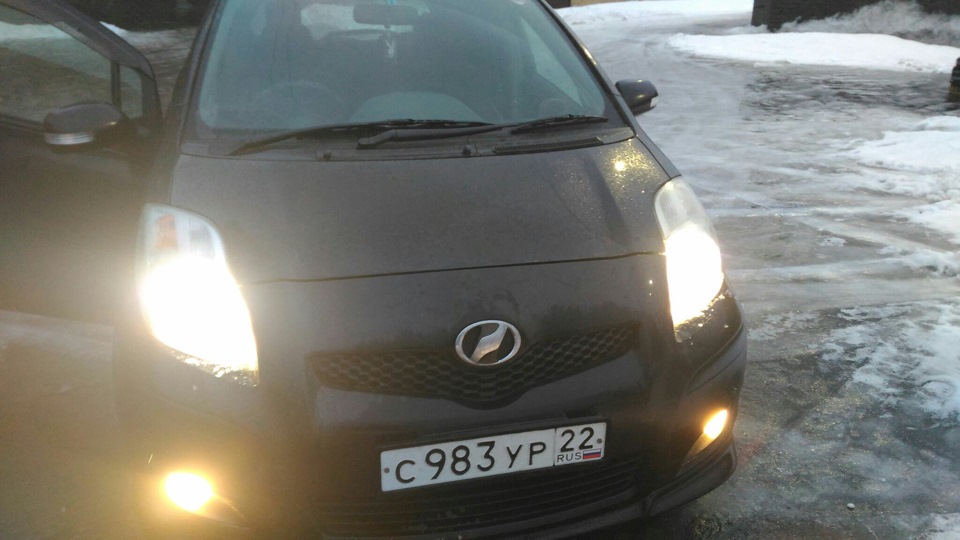Ксенон D4R — мучение и разорение) — Toyota Vitz (90), 1,3 л, 2008 года ...
