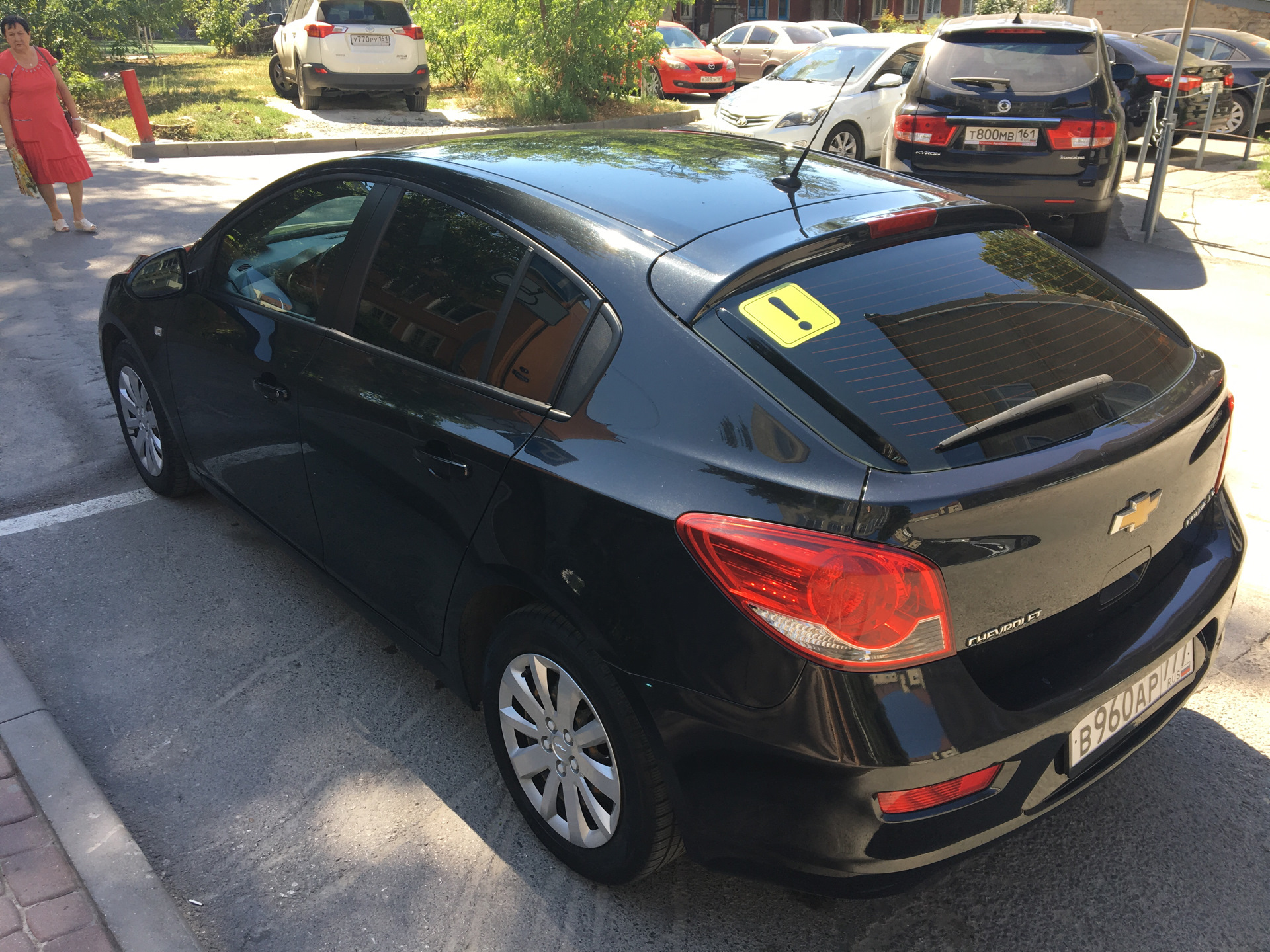 Chevrolet Cruz 2013 хэтчбек черный