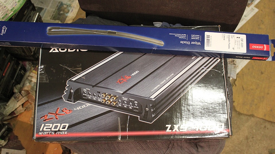 УСТАНОВКА УСИЛИТЕЛЯ MAC AUDIO В ПОЛКУ Ч.2 — FIAT Grande Punto, 1,4 л ...