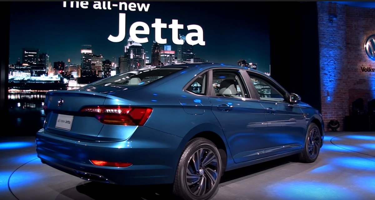 Jetta 2024. Jetta 7. Китайская Джетта 7. Фольксваген Джетта 2018 вид АКБ. Volkswagen Jetta 7 вид сбоку.