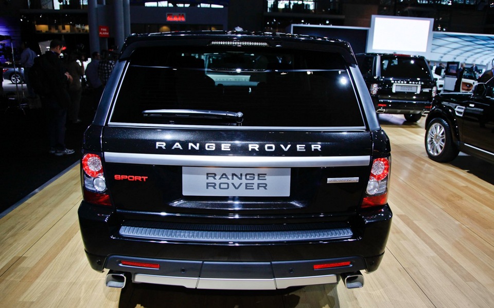 Rover sport дверь. Range Rover Sport l320. Range Rover Sport 2013 Limited Edition. Рендж Ровер спорт 2013. Зад range Rover Sport l320.
