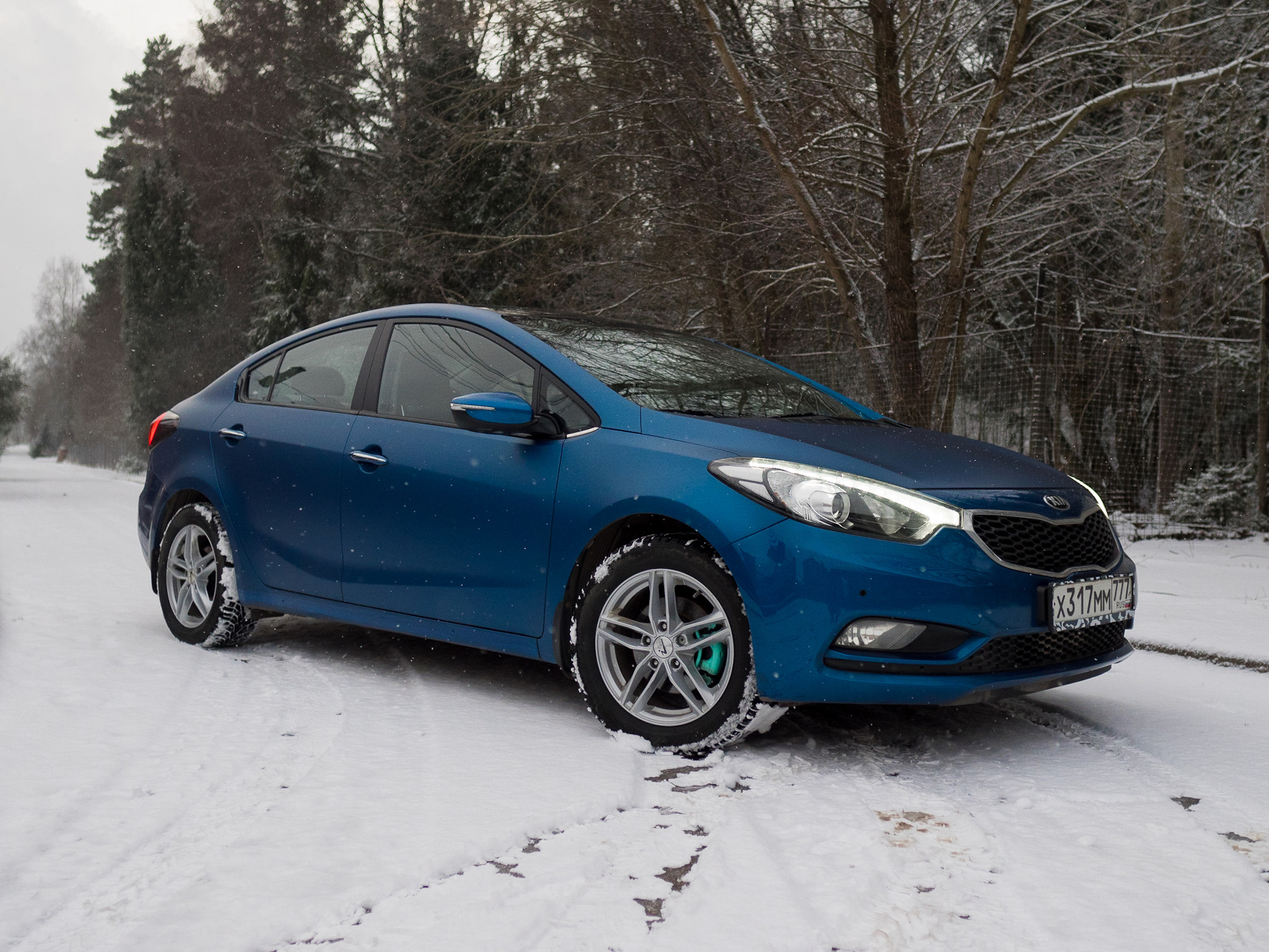 Чистый, зимний церат — KIA Cerato (3G), 1,6 л, 2014 года | фотография ...