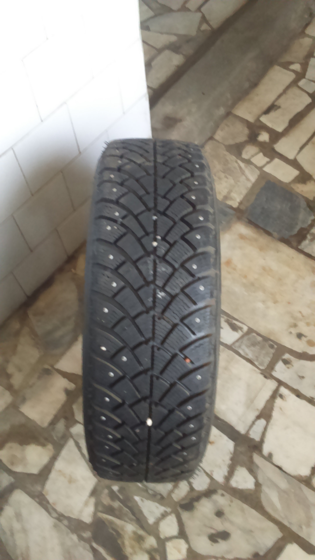 BF GOODRICH G-FORCE STUD — Renault Logan (2G), 1,6 л, 2015 года | шины ...