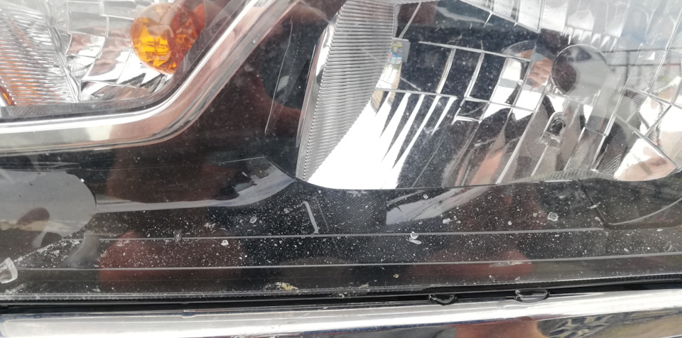 Лампа ближнего света, взорвалась. 2 — Lada Vesta SW Cross, 1,8 л, 2019 ...