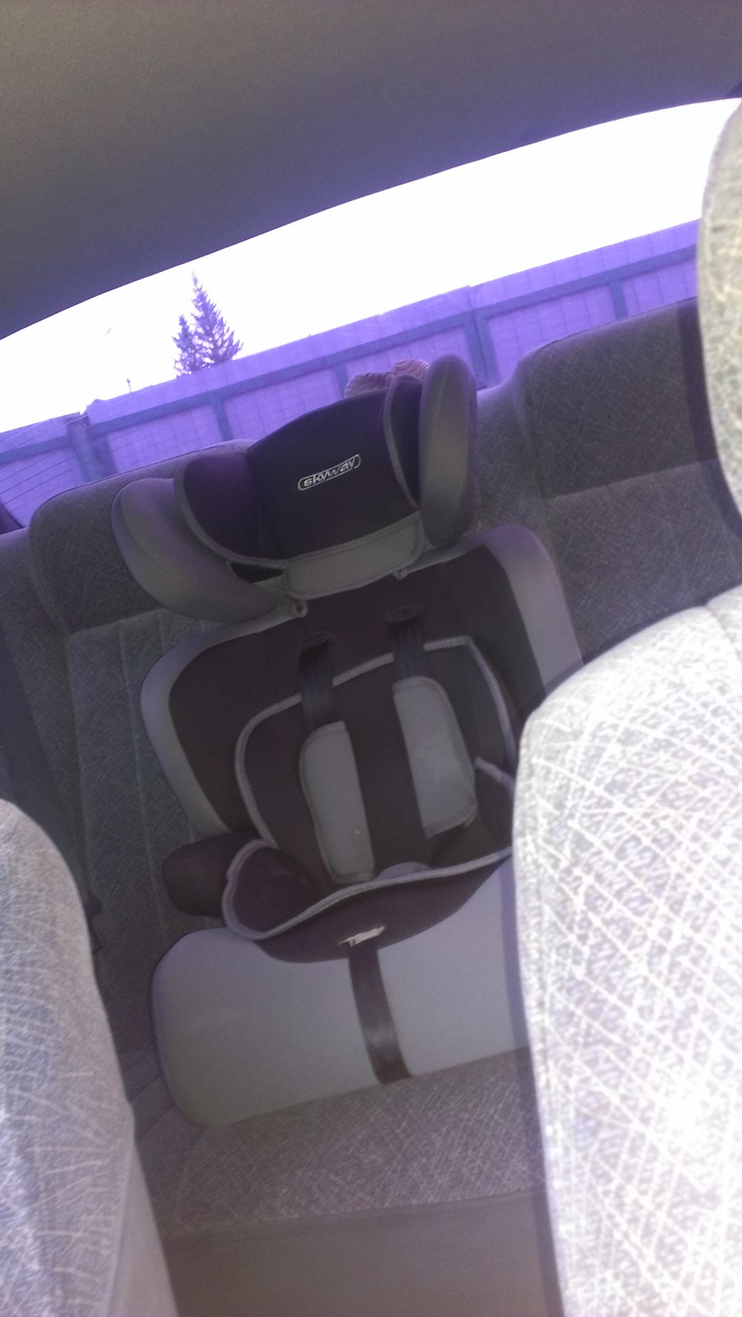 Пристегнул детское авто-кресло — Hyundai Sonata II (Y-2), 1,8 л, 1994 ...