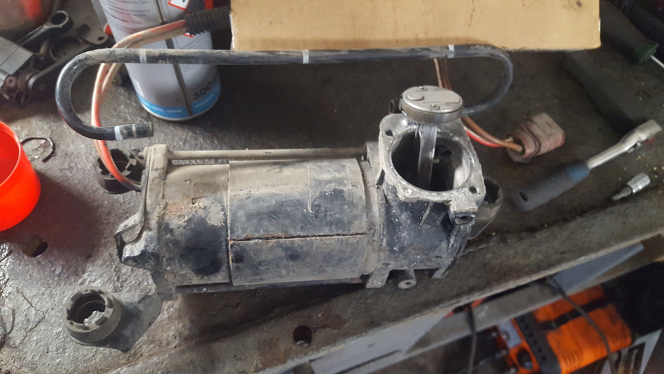 не включается компрессор пневмоподвески