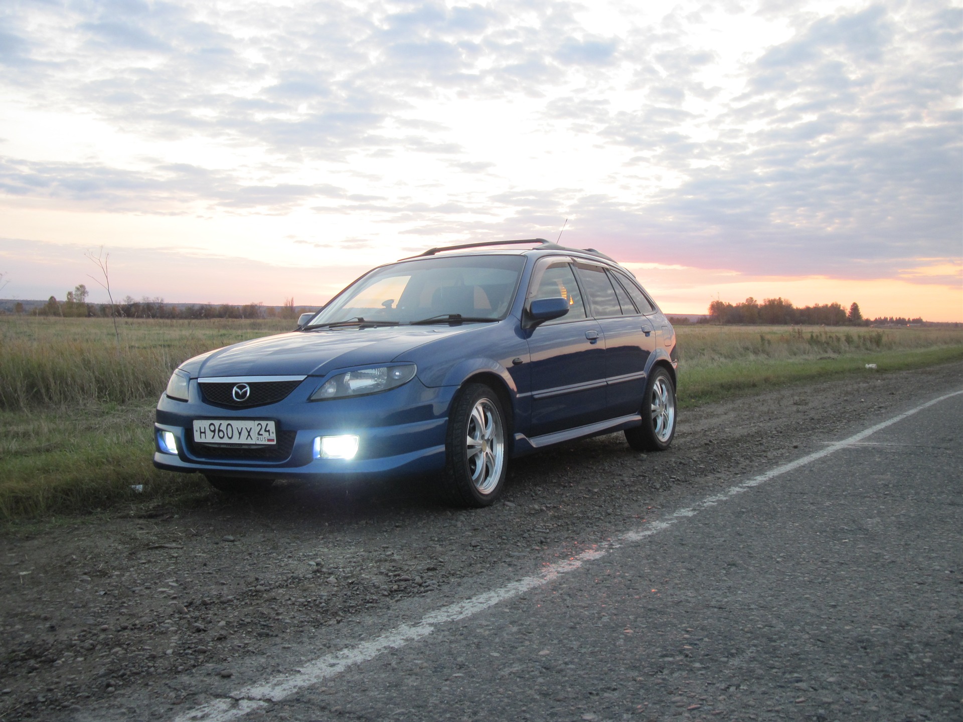 Осенние фото по дороге в г.Енисейск — Mazda Familia (BJ), 1,5 л, 2001 года  | фотография | DRIVE2