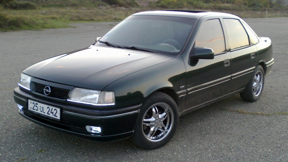 Опель вектра б 1.6 бензин. Опель Вектра с 1.8 1995. Opel Vectra 1995. Опель Вектра 1995. Opel Vectra a 2.0.
