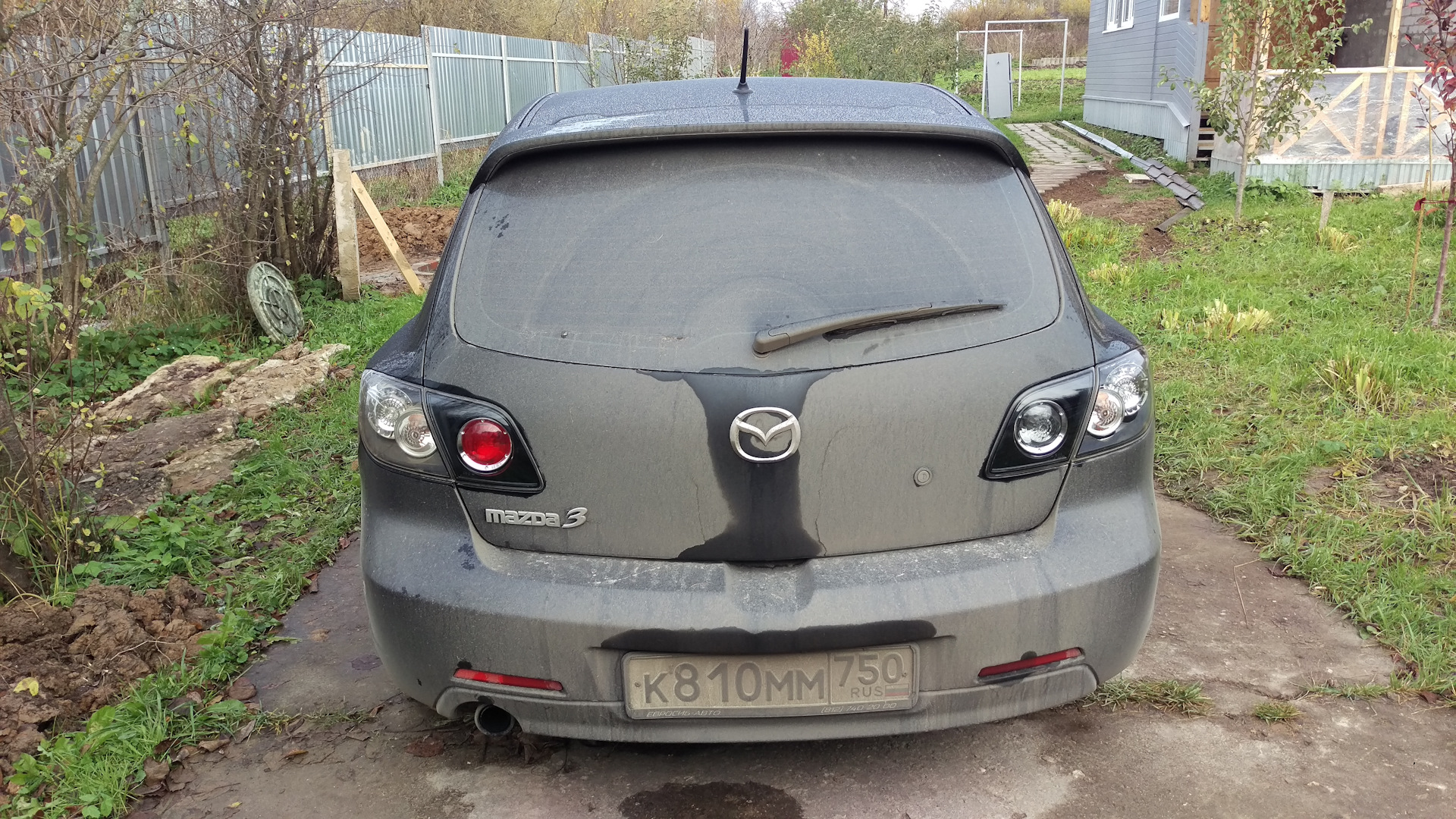 Замена заднего фонаря — Mazda 3 (1G) BK, 2 л, 2006 года | запчасти | DRIVE2