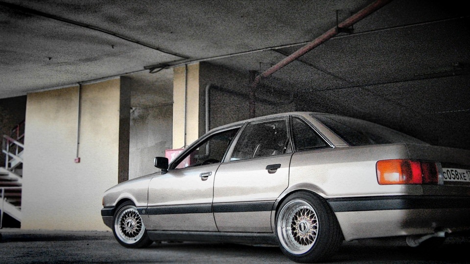 Трамблер audi 80 b3