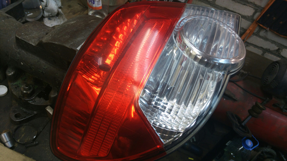 Задние фары — полировка. — Subaru Impreza (GD, GG), 1,5 л, 2004 года ...
