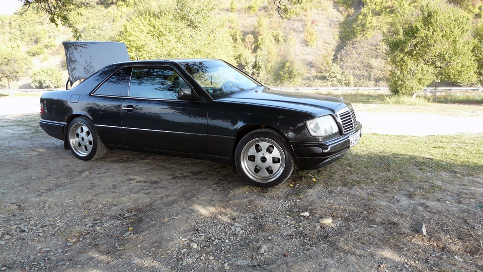 Мерседес 124 волчок. W124 mae r17. Диски 124 мерседес oz. Амг обвес 124. W124 тюнинг.