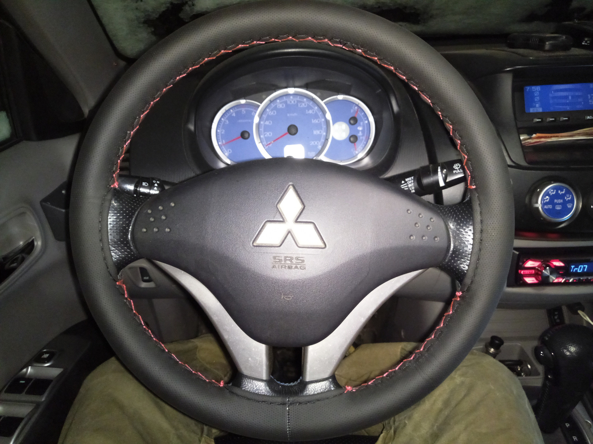 Как снять руль l200