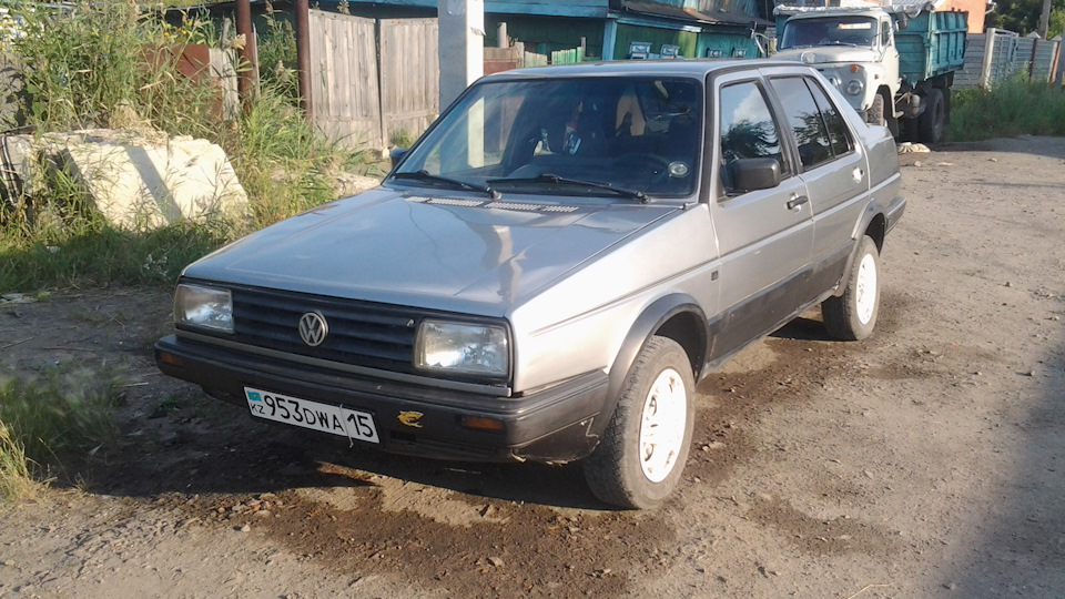 Фольксваген 88 года. Старые машины фольксваген лиса. Фольксваген джетта 1988 года. Volkswagen golf cabriolet 1979. Фольксваген 88 года.
