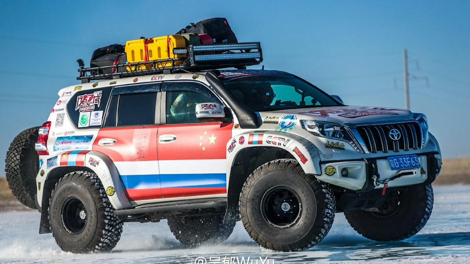 Toyota Land Cruiser Prado Arctic Trucks