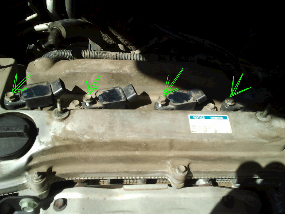 Болты, которые держат катушки зажигания — Toyota Camry (XV30)