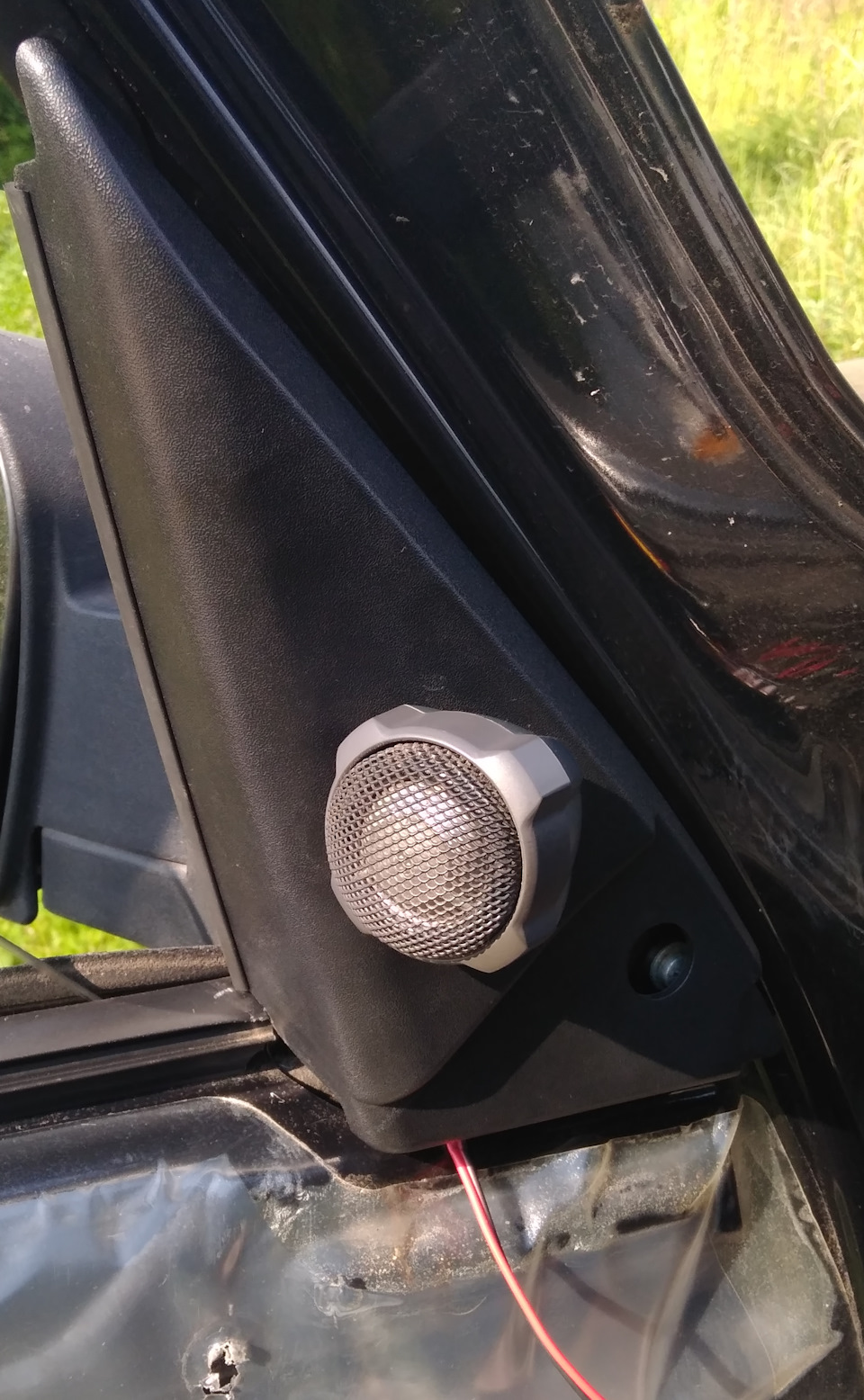Немного улучшил звук спереди :) — Chevrolet Niva, 1,7 л, 2011 года ...