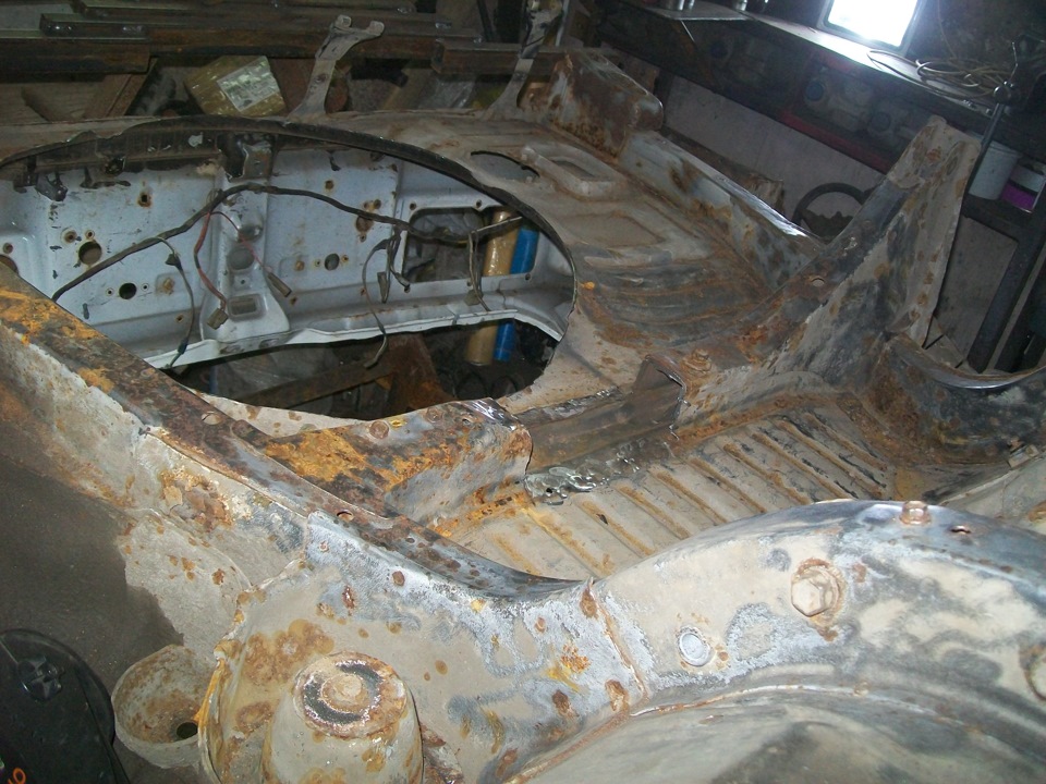 загнуло лонжерон. загнутый лонжерон. загнуло лонжерон. лонжерон королла левин. гнутые лонжероны.