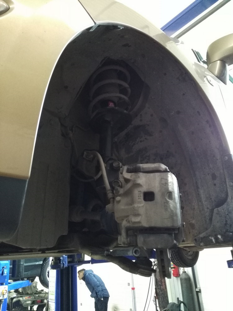 Пыльники на ШРУС заменил, вот — Nissan Tiida (1G), 1,6 л, 2007 года ...