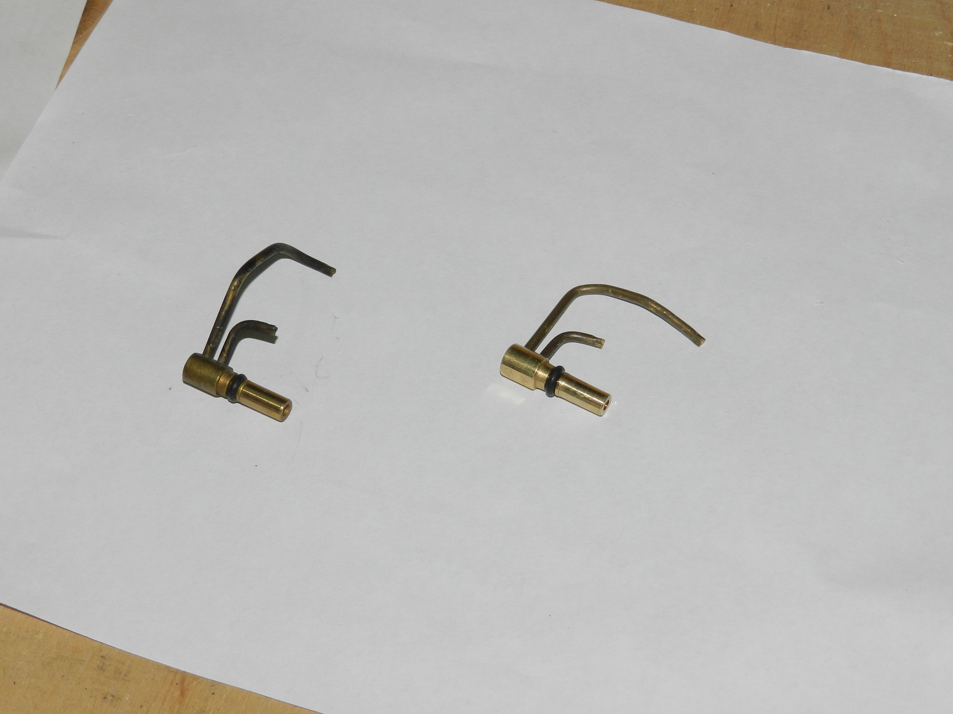 солекс 2108. носик солекс. к151 solex. двойной распылитель карбюратора ваз 2107. распылитель ун солекс 21083.