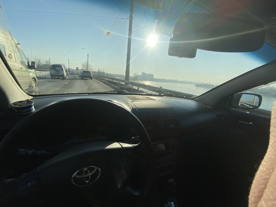 Замершая стеклоомывайка💦 — Toyota Avensis II, 1,8 л, 2008 года | другое ...