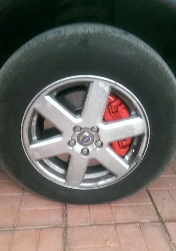 На выходных решил покрасить суппорта. — DRIVE2