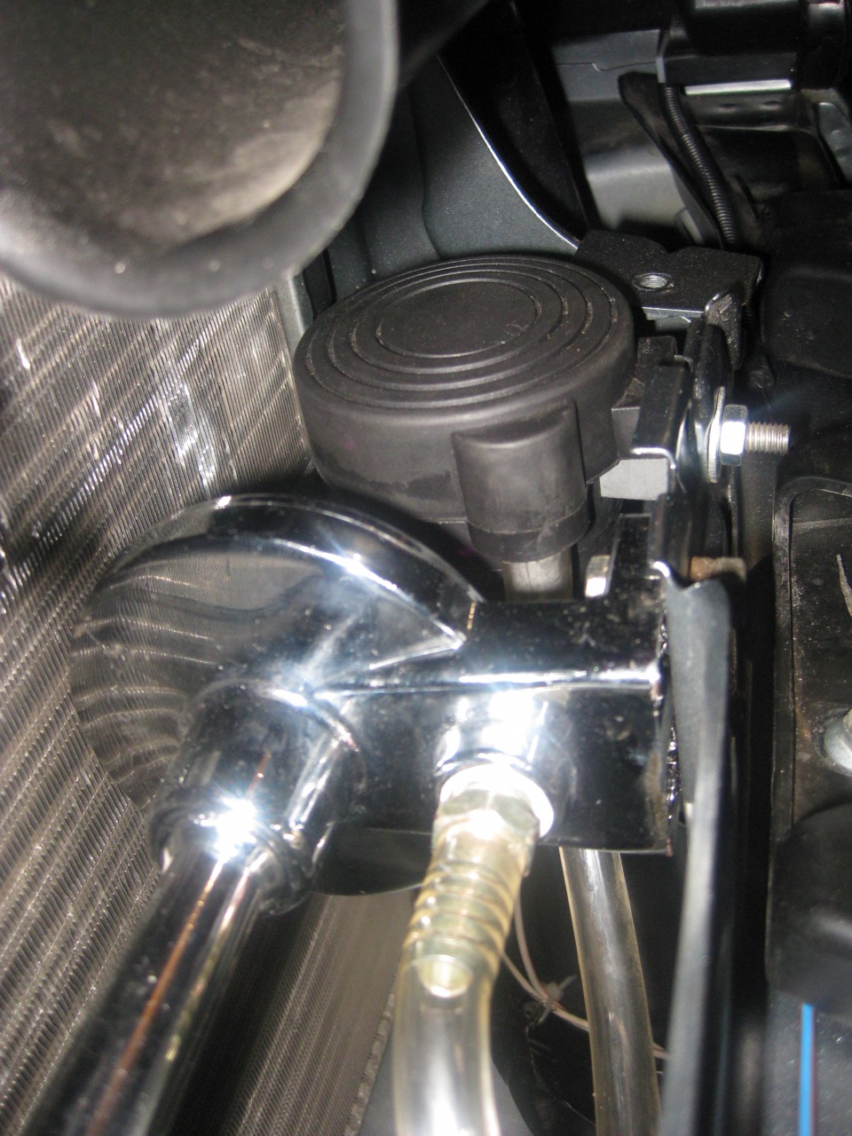 потеет фара, проклей её! — Lada Приора седан, 1,6 л, 2011 года | просто ...