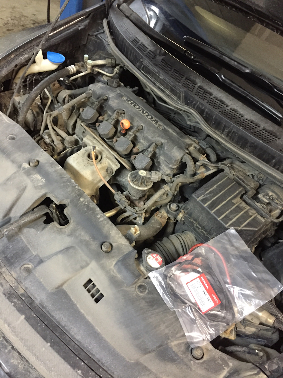 Регулировка клапанов — Honda Civic 4D (8G), 1,8 л, 2010 года | визит на ...