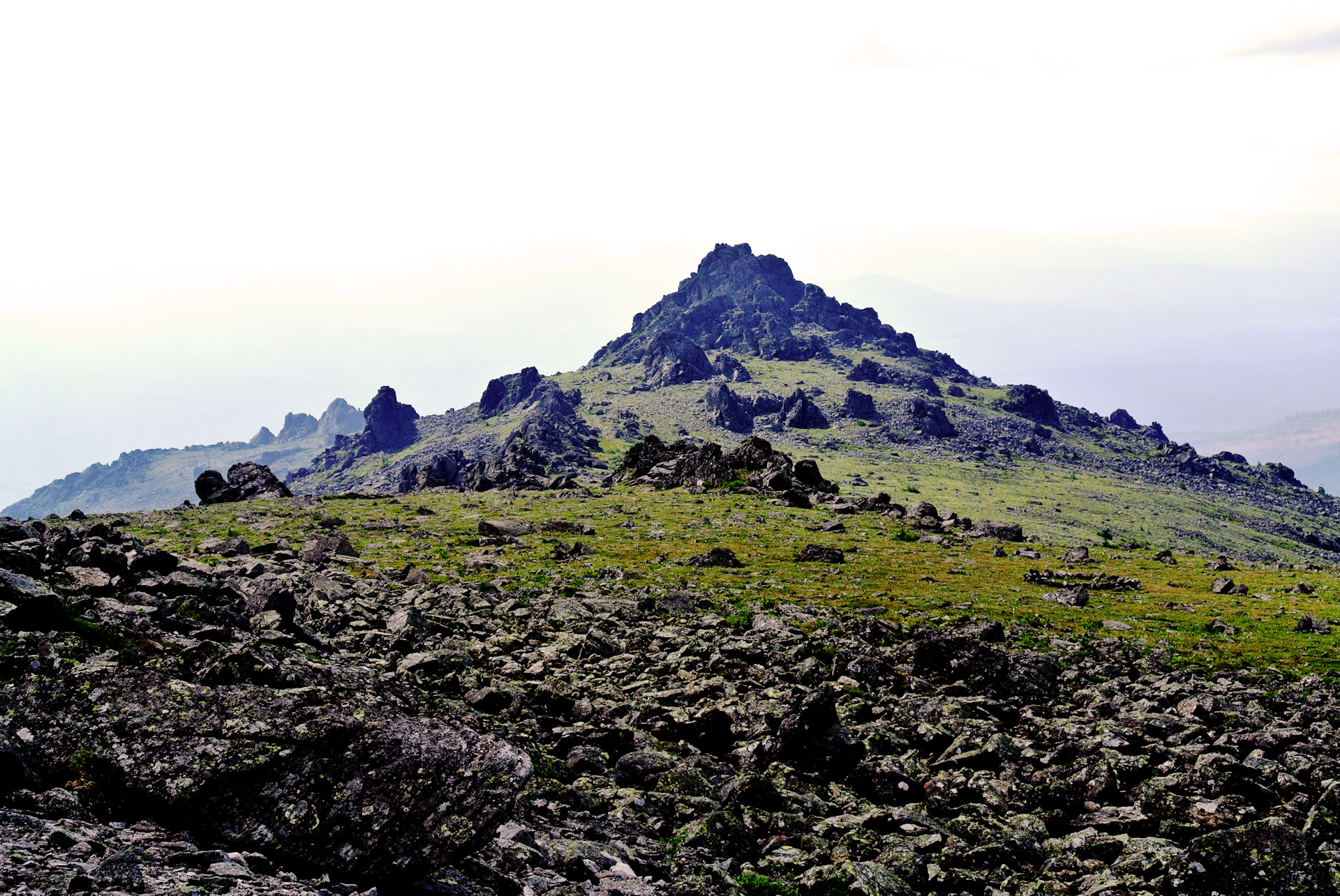 гора серебрянский камень