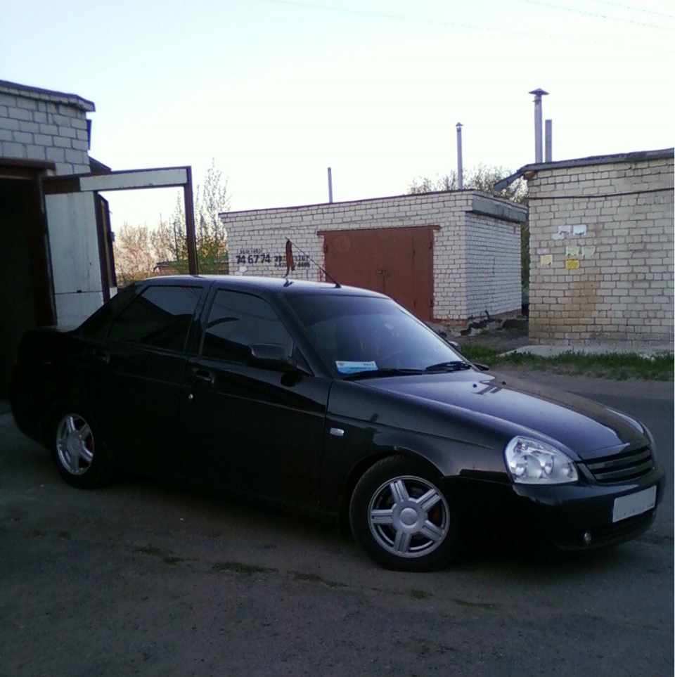 фото вечернее — Lada Приора седан, 1,6 л, 2011 года | фотография | DRIVE2