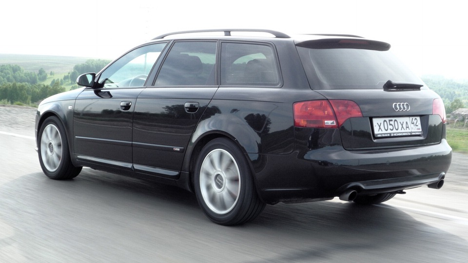 Audi a4 2008 универсал Black. Ауди а4 Авант универсал чёрный механика. Две черных Ауди универсал. А4 avant Wood.