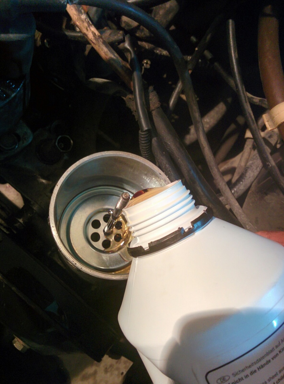 замена жидкости гур мерседес. фильтр гура mercedes w124. фильтр гур мерседес с202. жидкость гур w124. замена жидкости гур мерседес.