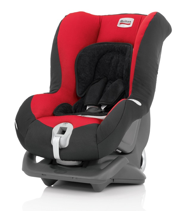 Автокресло first class. Britax first class Plus 2010. Автолюлька Бритакс красная.