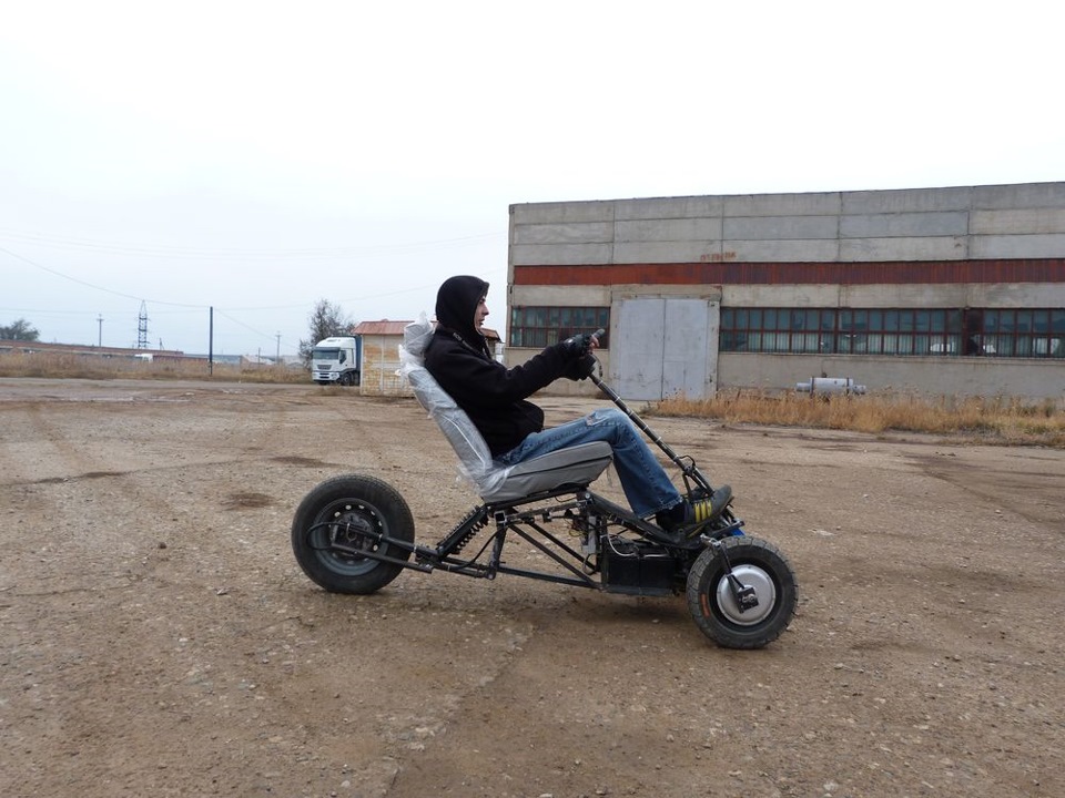 Ранний прототип рамы и подвески, все действует — Bravo eGo v3 (eTrike)