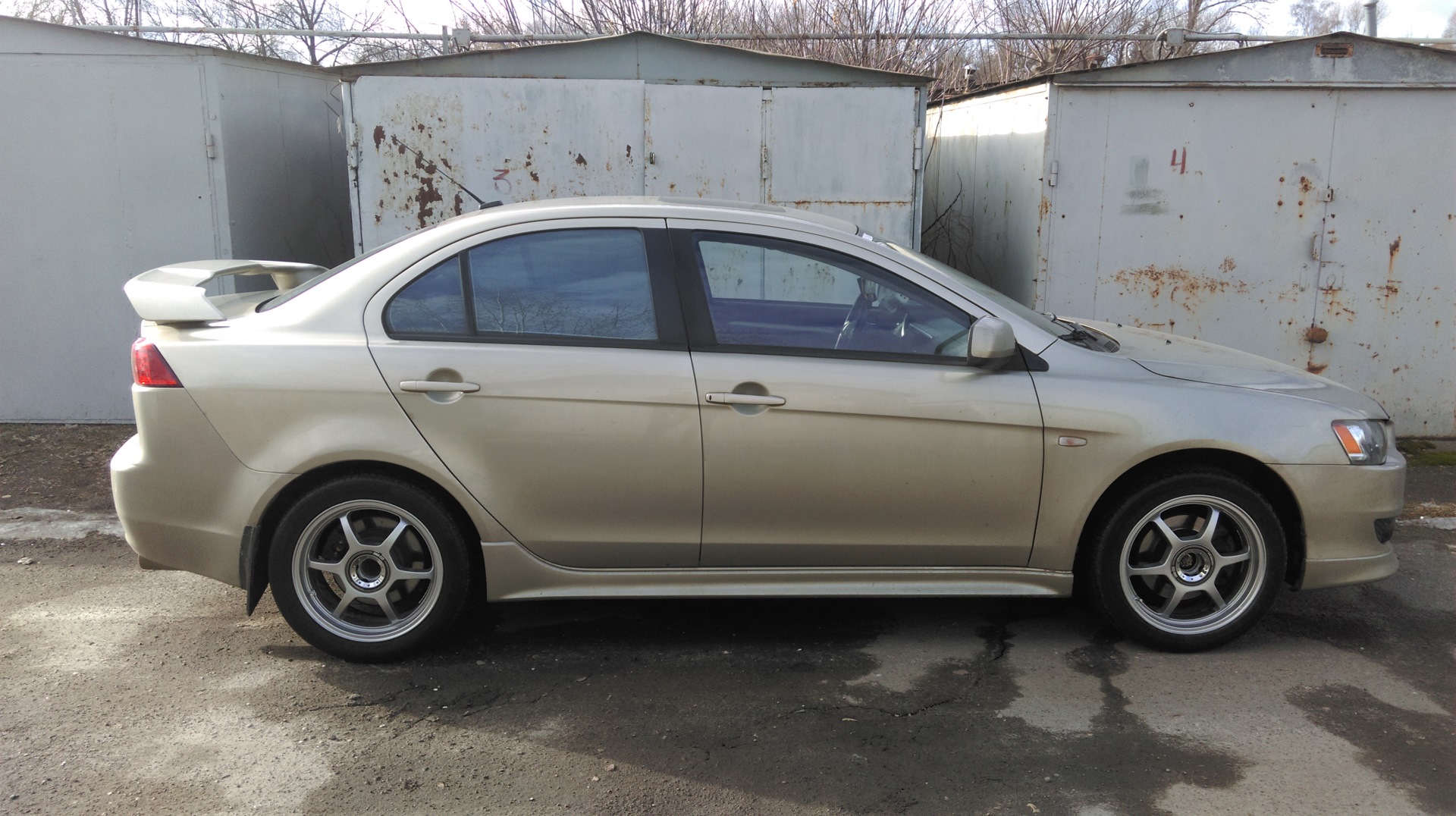 Авито лансер. Enkei sc07 на Лансер 10. Диски на Лансер 10 r16