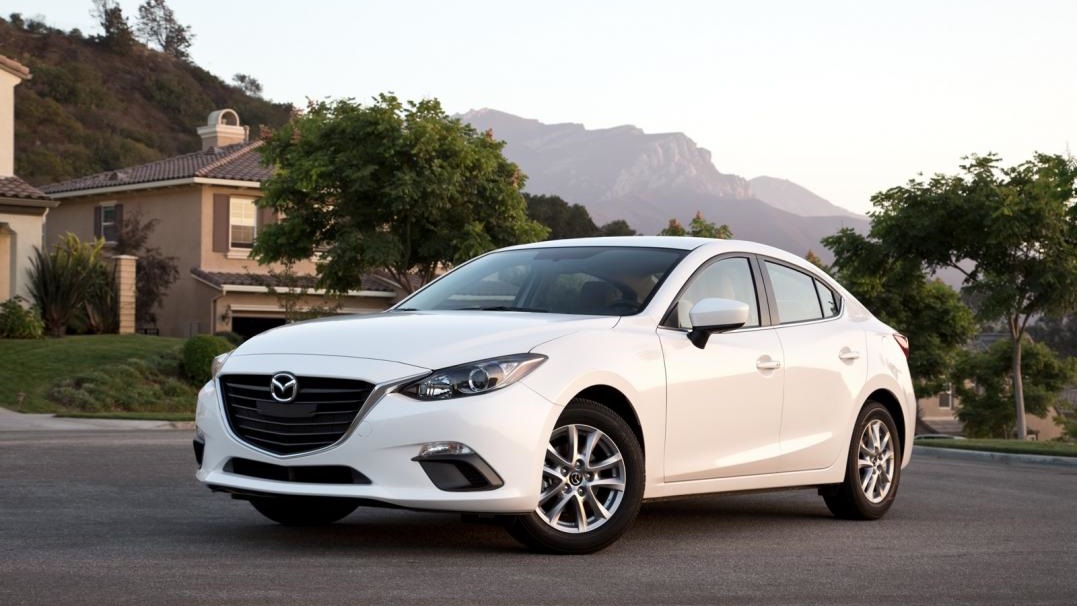 Мазда 3 белая седан. Мазда 3 2015 белый седан. Mazda 3 sedan White. Мазда 3 2014 белая седан. 3 июня 2015