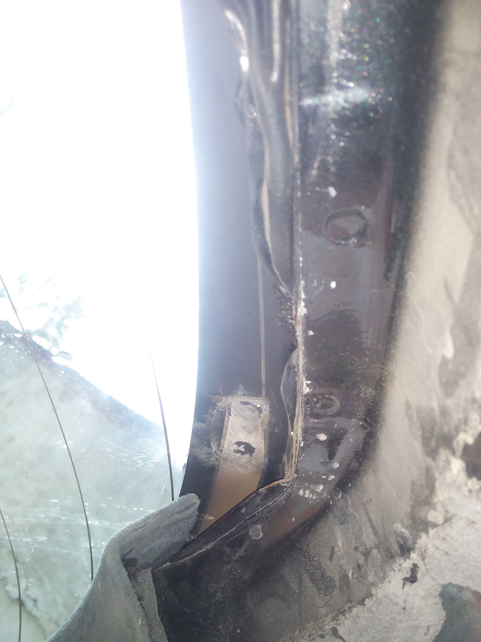 Отвалился контакт от обогрева стекла. — Toyota Allex, 1,5 л, 2004 года ...