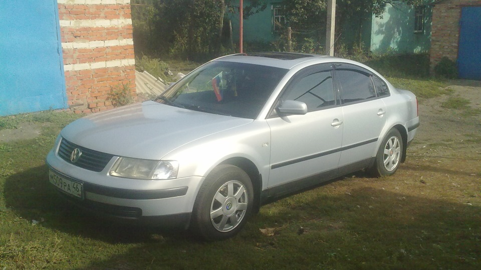 не горит свет в багажнике — Volkswagen Passat B5, 1,6 л, 1997 года ...