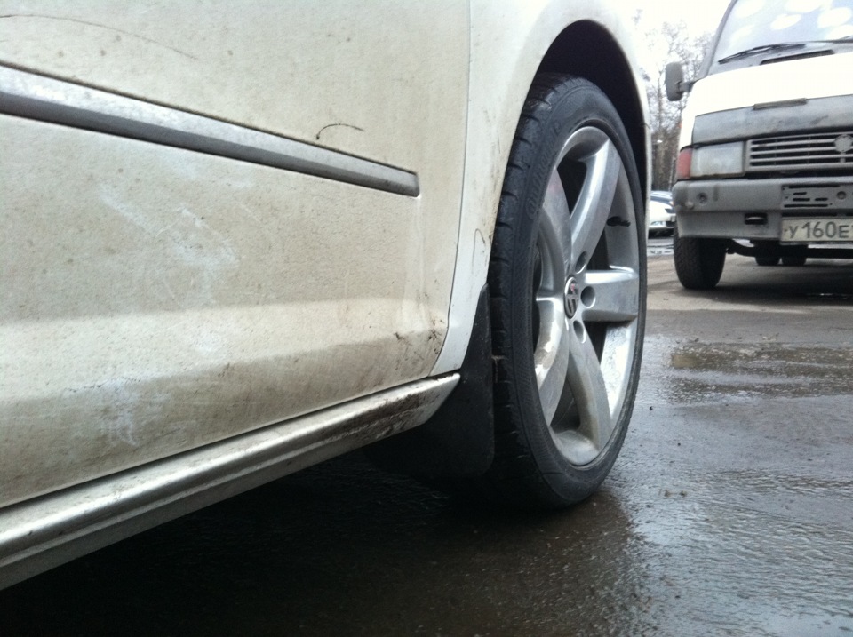Поставил-таки брызговики - Volkswagen Passat CC, 1,8 л, 2011 года аксессуары DRI