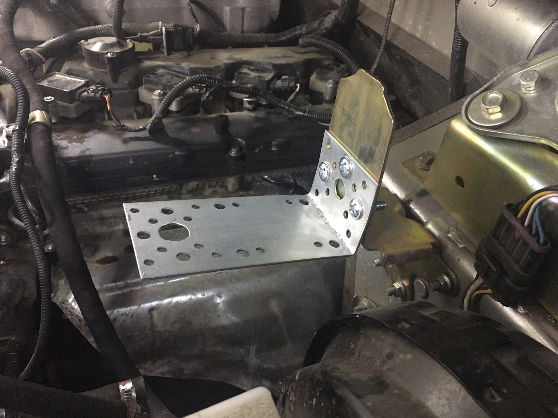 Замена расширительного бачка на "газелевский" — DRIVE2