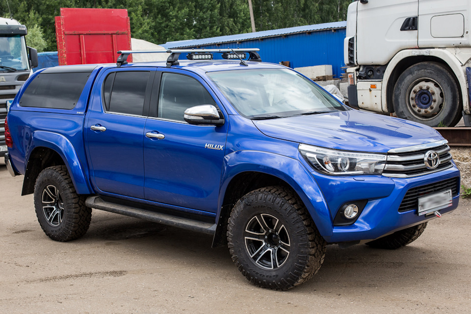 Toyota Hilux Arctic Trucks 2021