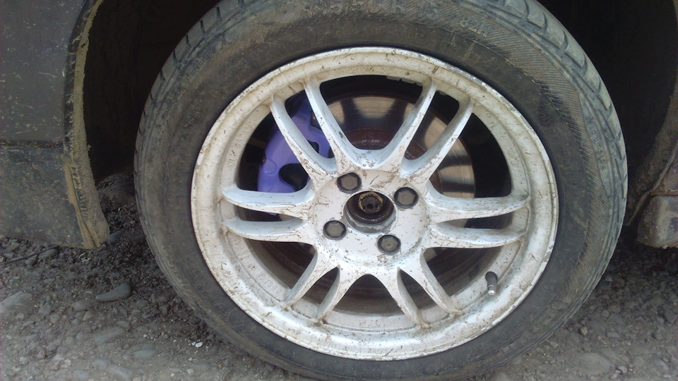 Заменил передние ступичные подшипники и покрасил суппорта — Lada 21120 ...