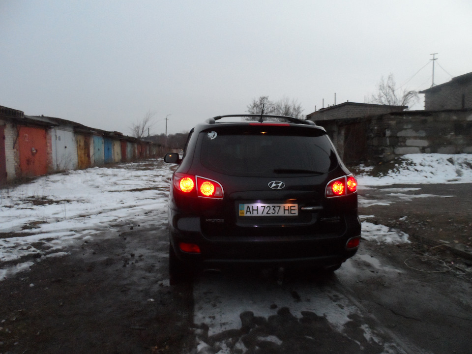 Подсветка гос.номера — Hyundai Santa Fe (2G), 2,2 л, 2008 года ...