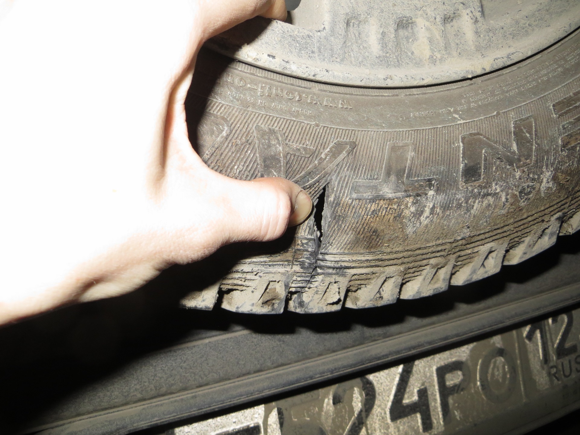 Боковой порез. — Chevrolet Niva, 1,7 л, 2016 года | поломка | DRIVE2