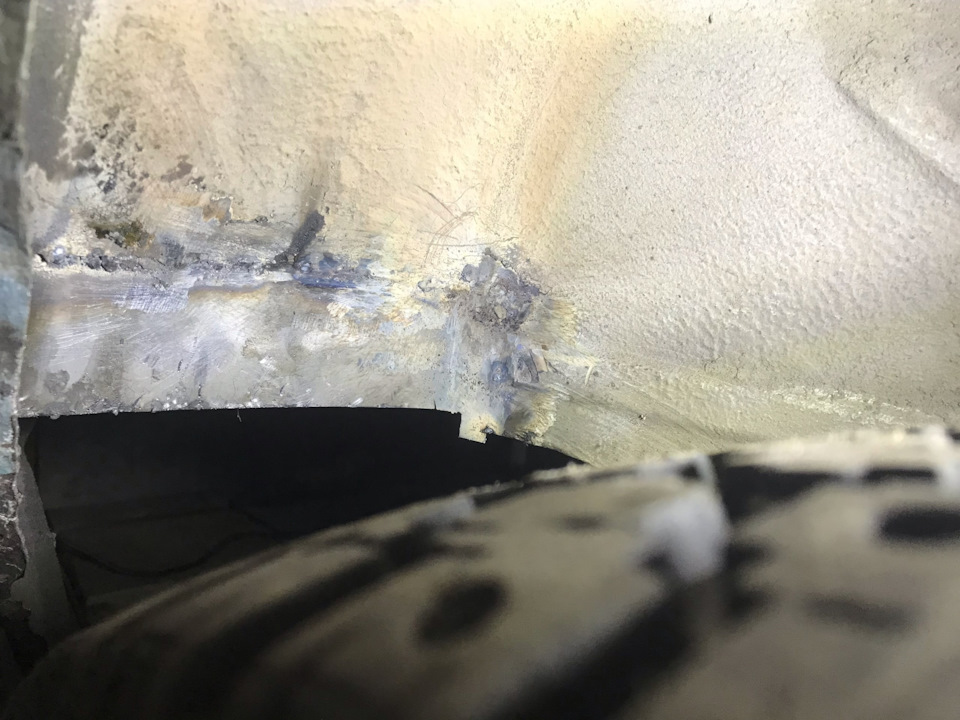 Вроде как получилось сделать латку в крыле — BMW 5 series (E28)