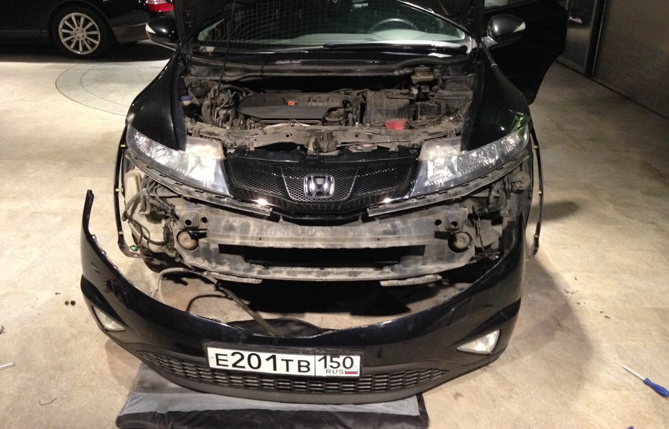 Как снять фару цивик 5д Решетка Type S + ксенон в ПТФ + рамки номера - Honda Civic 5D (8G), 1,8 л, 2008 