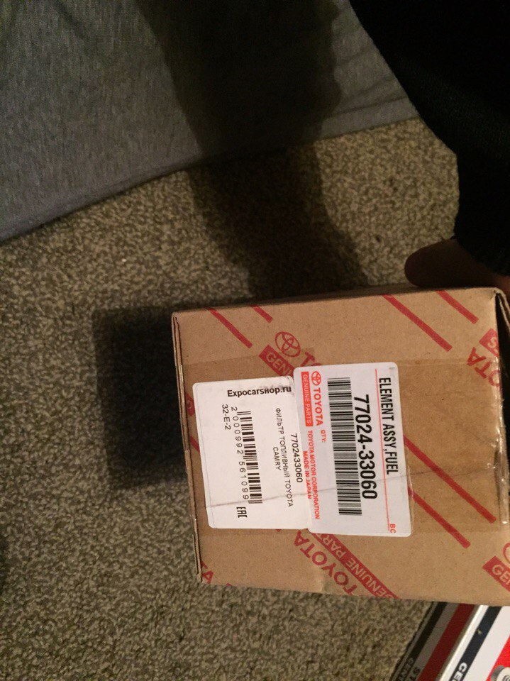 собстна тот самый фильтр — Toyota Camry (XV40). Запчасти на фото: 7702433060, 2000992