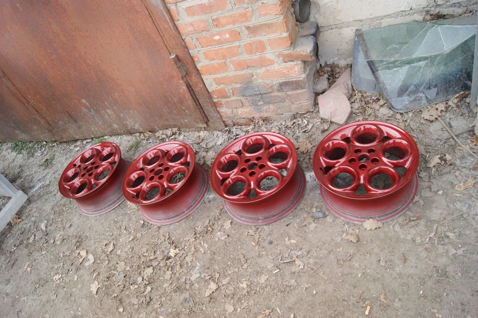 Il filo rosso alfa. Стоковые диски Альфа Ромео 156. Alfa 156 Rosso Proteo. Диск колесный Альфа Ромео 19. Alfa Romeo 156 Rosso.